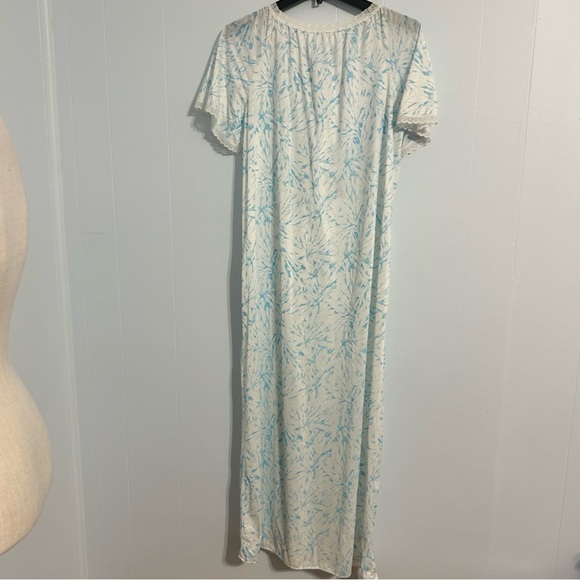 Vintage Gotham New York‎ medium, White and Blue Floral Nightgown - Picture 7 of 11